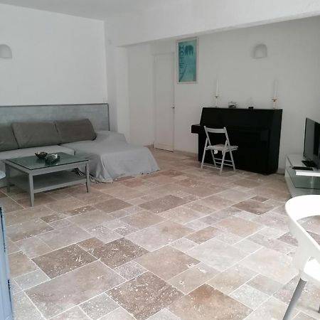 Charmant Rez De Villa Climatise Renove, 90M2 Avec Parking Cassis Bagian luar foto