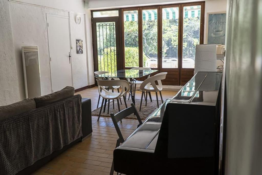 Charmant Rez De Villa Climatise Renove, 90M2 Avec Parking Cassis Bagian luar foto