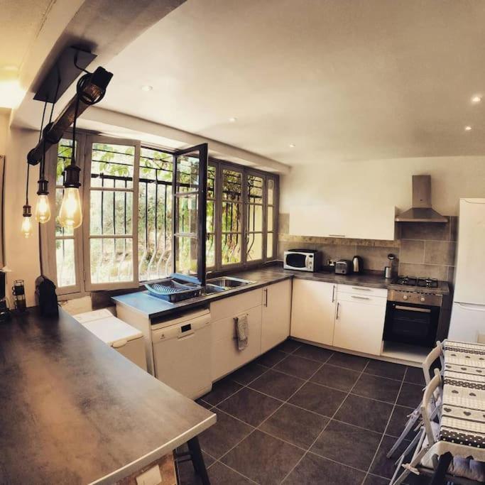 Charmant Rez De Villa Climatise Renove, 90M2 Avec Parking Cassis Bagian luar foto
