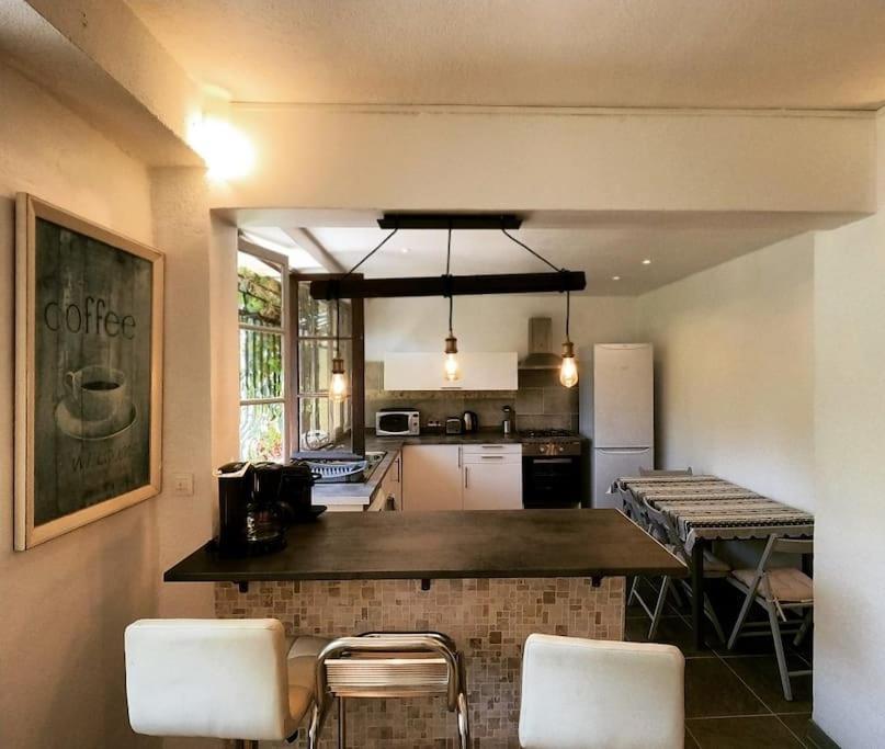 Charmant Rez De Villa Climatise Renove, 90M2 Avec Parking Cassis Bagian luar foto