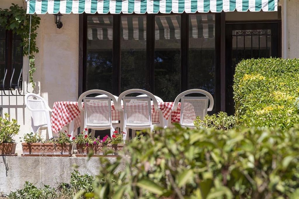Charmant Rez De Villa Climatise Renove, 90M2 Avec Parking Cassis Bagian luar foto