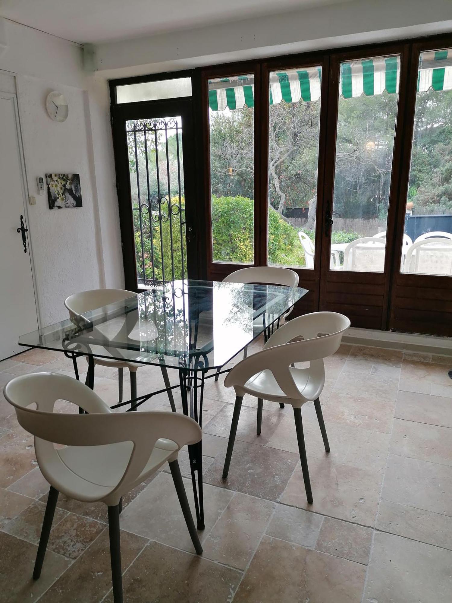 Charmant Rez De Villa Climatise Renove, 90M2 Avec Parking Cassis Bagian luar foto
